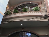 Mặt tiền thụt Lạc Long Quân, nhà đẹp, vị trí đẹp, kinh doanh tốt. Mặt tiền thụt Lạc Long Quân, nhà đẹp, vị trí đẹp, kinh doanh tốt.
