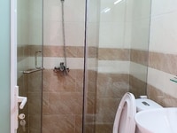 Nhà mặt phố - sổ hồng mới hoàn công - mt đg 9 ngay nhà thờ Fatima Nhà mặt phố - sổ hồng mới hoàn công - mt đg 9 ngay nhà thờ Fatima