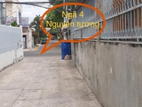 Bán nhà cấp 4, 2 mat tien, diện tích 140m2(7x20) Bán nhà cấp 4, 2 mat tien, diện tích 140m2(7x20)