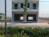 Nhà phố cực đẹp ngay trung tâm Đồng Xoài, Bình Phước Nhà phố cực đẹp ngay trung tâm Đồng Xoài, Bình Phước