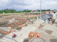 Cần bán gấp lô đất mặt tiền đường nhựa ô tô đến tận cửa, full thổ cư Cần bán gấp lô đất mặt tiền đường nhựa ô tô đến tận cửa, full thổ cư