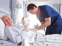Cần tìm cô giúp việc chăm bà bị tai biến Cần tìm cô giúp việc chăm bà bị tai biến
