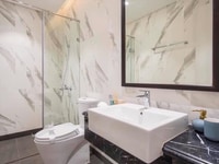 Bán căn hộ cao cấp Ngã tư Sở, nhà mới, view Royal city Bán căn hộ cao cấp Ngã tư Sở, nhà mới, view Royal city
