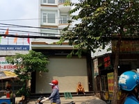 Nhà mới 4 lầu đường tỉnh lộ 10 giá 35tr/tháng . Nhà mới 4 lầu đường tỉnh lộ 10 giá 35tr/tháng .