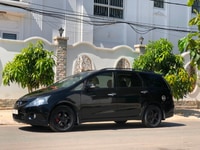 Cần bán xe Mitsibishi Grandis model 2008 số tự động Cần bán xe Mitsibishi Grandis model 2008 số tự động