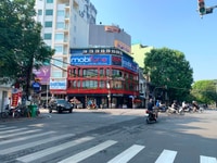 Cho thuê gấp MT: 6.5m DT: 60m2, thông sàn nhà 3 tầng phố Trần Phú. Cho thuê gấp MT: 6.5m DT: 60m2, thông sàn nhà 3 tầng phố Trần Phú.
