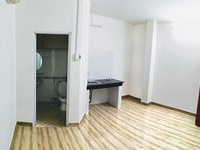 Phòng Đường D1 tiện đi lại gần trung tâm (gần HUTECH, Pearl Plaza) Phòng Đường D1 tiện đi lại gần trung tâm (gần HUTECH, Pearl Plaza)
