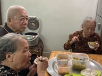 Cần giúp việc gia đình chăn bà 7tr ăn ở tại gia đình. Cần giúp việc gia đình chăn bà 7tr ăn ở tại gia đình.