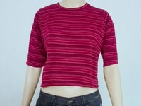 Bán sỉ lô áo thun croptop thời trang in chữ mới về,với giá sỉ chỉ 2x Bán sỉ lô áo thun croptop thời trang in chữ mới về,với giá sỉ chỉ 2x