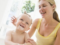 Cần gấp cô giúp việc chăm bé 4 tháng nhà chung cư : 6tr/tháng Cần gấp cô giúp việc chăm bé 4 tháng nhà chung cư : 6tr/tháng