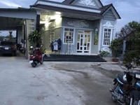 Chính chủ kẹt tiền cần bán gấp nhà biệt thự Mặt tiền Đường Lớn.