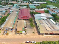 Bán lô đất đẹp giá rẻ ngay chợ mới , chơn thành . 330m2 giá 650tr Bán lô đất đẹp giá rẻ ngay chợ mới , chơn thành . 330m2 giá 650tr