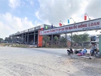 Bán 2 căn nhà trệt lầu hẻm 52 Hùng Vương nhà mới đẹp Bán 2 căn nhà trệt lầu hẻm 52 Hùng Vương nhà mới đẹp