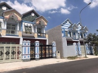 Bán Nhà Bình Chánh - Nhà Phố Hưng Long Giá Chỉ 600 Triệu - Sổ Hồng Bán Nhà Bình Chánh - Nhà Phố Hưng Long Giá Chỉ 600 Triệu - Sổ Hồng