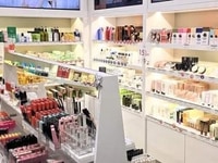 Tuyển nhân viên thu ngân đứng quầy bán hàng cho khách Tuyển nhân viên thu ngân đứng quầy bán hàng cho khách