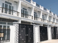Nhà mới xây 100m2, tặng full nội thất, ngay chợ Bình Chánh Nhà mới xây 100m2, tặng full nội thất, ngay chợ Bình Chánh