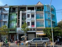 Kẹt tiền bán rẻ nhà mặt tiền 892B Tạ Quang Bửu, P.5, Q.8