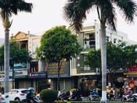 Bán nhà Số 176 MT Điện Biên Phủ; DT: 125m2 có thu nhập 35tr/th, 18.5tỷ Bán nhà Số 176 MT Điện Biên Phủ; DT: 125m2 có thu nhập 35tr/th, 18.5tỷ