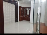Nhà 5x20m, 2 lầu đường 14m, giá 12tr/t Nhà 5x20m, 2 lầu đường 14m, giá 12tr/t