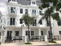 Mua nhà đúc 2 lầu tặng nội thất , giá 2,1 tỷ / SHR mặt tiền đường 16m Mua nhà đúc 2 lầu tặng nội thất , giá 2,1 tỷ / SHR mặt tiền đường 16m