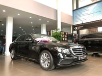 Đại lý chính hãng Mercedes Haxaco bán xe E200 lướt đời 2019 còn mới. Đại lý chính hãng Mercedes Haxaco bán xe E200 lướt đời 2019 còn mới.