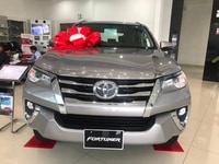 Toyota Hùng Vương Xe Fortuner Máy Dầu Số Tự Động Giao Ngay, Đủ Màu Toyota Hùng Vương Xe Fortuner Máy Dầu Số Tự Động Giao Ngay, Đủ Màu