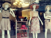 Shop cần tuyển nhân viên bán hàng Shop cần tuyển nhân viên bán hàng