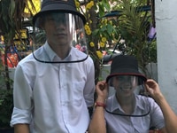 Nón chống nắng, chống nước bọt văng vào mặt Nón chống nắng, chống nước bọt văng vào mặt