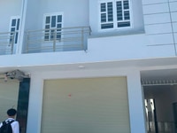 Bán 1 nhà phố kèm 4 phòng đã hoàn thiện trong KCN giá 1 tỷ 3 Bán 1 nhà phố kèm 4 phòng đã hoàn thiện trong KCN giá 1 tỷ 3