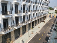 Nhà phố Thạnh Lộc, DTSD: 300m2. Đúc kiên cố 1 trệt, 4 lầu. Đúc 5 tấm. Nhà phố Thạnh Lộc, DTSD: 300m2. Đúc kiên cố 1 trệt, 4 lầu. Đúc 5 tấm.