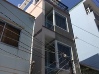 Mặt tiền hẻm đặng chất p2q8 2 lầu 1 st giá mềm Mặt tiền hẻm đặng chất p2q8 2 lầu 1 st giá mềm