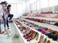Tuyển nhân viên bán hàng và tư vấn bán hàng Tuyển nhân viên bán hàng và tư vấn bán hàng