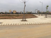 Góc tìm chủ nhân Lô góc ngã 4 E1 Đông Phùng Hưng đường 22.5m Góc tìm chủ nhân Lô góc ngã 4 E1 Đông Phùng Hưng đường 22.5m