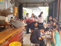 Sang QUÁN CÀ PHÊ đang Hoạt động tốt, khách quen đông ổn định MT Q.1 Sang QUÁN CÀ PHÊ đang Hoạt động tốt, khách quen đông ổn định MT Q.1