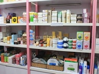 SHOP Mỹ Phẩm Cần Tuyển 2 Ban Nữ Bán Hàng Tại Chỗ SHOP Mỹ Phẩm Cần Tuyển 2 Ban Nữ Bán Hàng Tại Chỗ