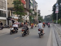 Bán mảnh đất MP quận Hai Bà Trưng, kinh doanh khủng 135m2 chỉ 72 tỷ . Bán mảnh đất MP quận Hai Bà Trưng, kinh doanh khủng 135m2 chỉ 72 tỷ .