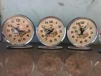 Đồng hồ gà trống chạy cơ Đồng hồ chạy cơ mặt tròn để bàn Đồng hồ gà trống chạy cơ Đồng hồ chạy cơ mặt tròn để bàn