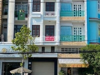 Kẹt tiền bán rẻ nhà mặt tiền 892B Tạ Quang Bửu, P.5, Q.8
