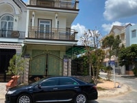 Bán nhà 2 lầu góc 2 mặt tiền KDC Hồng Phát ngang công viên giá rẻ Bán nhà 2 lầu góc 2 mặt tiền KDC Hồng Phát ngang công viên giá rẻ