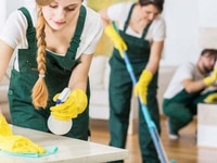Cần 2 Người Giúp Việc Nhà, 1 Chăm Em Bé Cần 2 Người Giúp Việc Nhà, 1 Chăm Em Bé