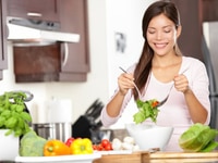 Gia đình tôi đang cần tuyển người giúp việc chu đáo và siêng năng Gia đình tôi đang cần tuyển người giúp việc chu đáo và siêng năng