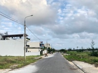 Bán 5 lô đất liền kề Thành Phố Hội An. Có bán lẻ. Giá 32tr/m2 Bán 5 lô đất liền kề Thành Phố Hội An. Có bán lẻ. Giá 32tr/m2