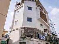 Cho thuê Nhà mặt tiền tầng trệt 100m2 nội thất văn phòng cao cấp