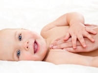 Nhà tôi cần tuyển người giúp việc chăm bé làm việc lâu dài Nhà tôi cần tuyển người giúp việc chăm bé làm việc lâu dài