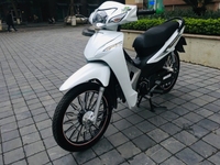 Honda Wave a trắng 110 mới mua 12/2019 đi Lướt Honda Wave a trắng 110 mới mua 12/2019 đi Lướt