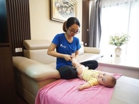 Cần một cô chăm bé toàn thời gian Cần một cô chăm bé toàn thời gian