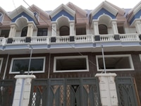 Nhà phố - Gần Ngã Tư Ga - đúc 2 lầu - Giá 3 tỷ 8 Nhà phố - Gần Ngã Tư Ga - đúc 2 lầu - Giá 3 tỷ 8