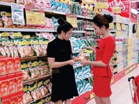 Cần 2 Nam nữ bán hàng tại chỗ, không cần kinh nghiệm Cần 2 Nam nữ bán hàng tại chỗ, không cần kinh nghiệm