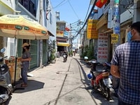 Nhà 4x10m 1 lầu hẻm 5m thông giáp tân phú Nhà 4x10m 1 lầu hẻm 5m thông giáp tân phú