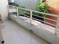 Cho thuê nhà diện tích 60m2, có sân rộng, an toàn, chủ nhà thân thiện